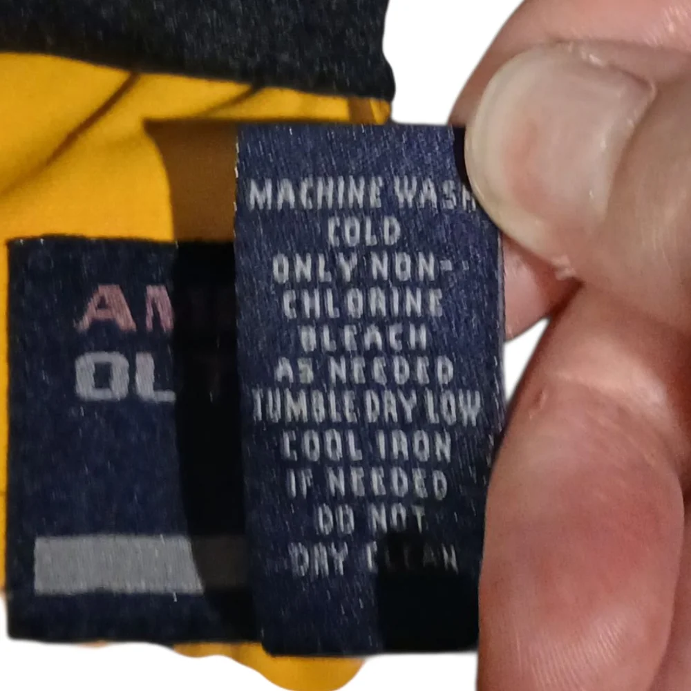 American Eagle Outfitters details heavy